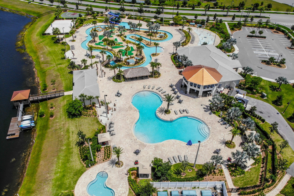 Storey Lake resort 462