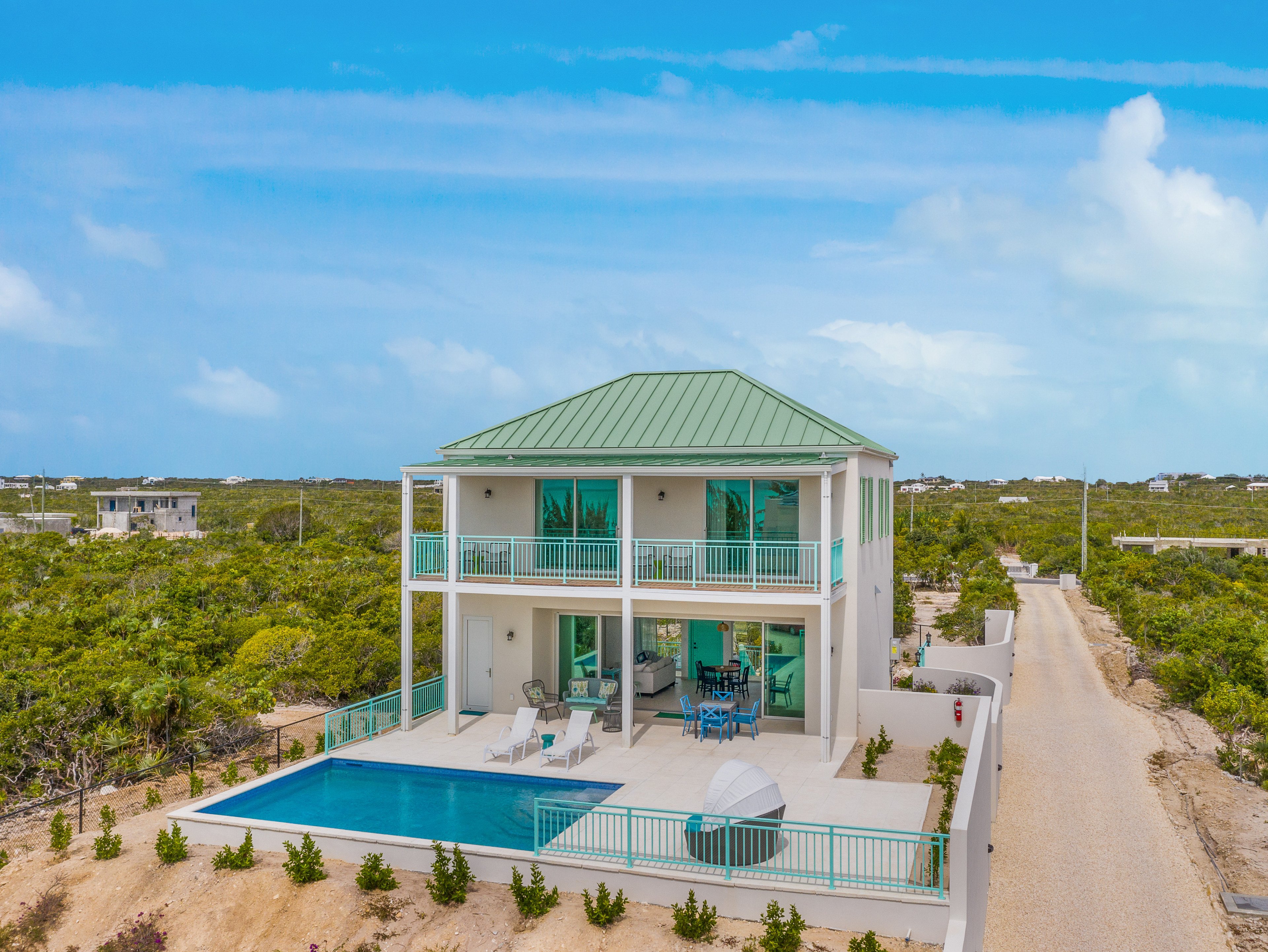 Hura Sea Turquoise Long Bay Beach villas with pools