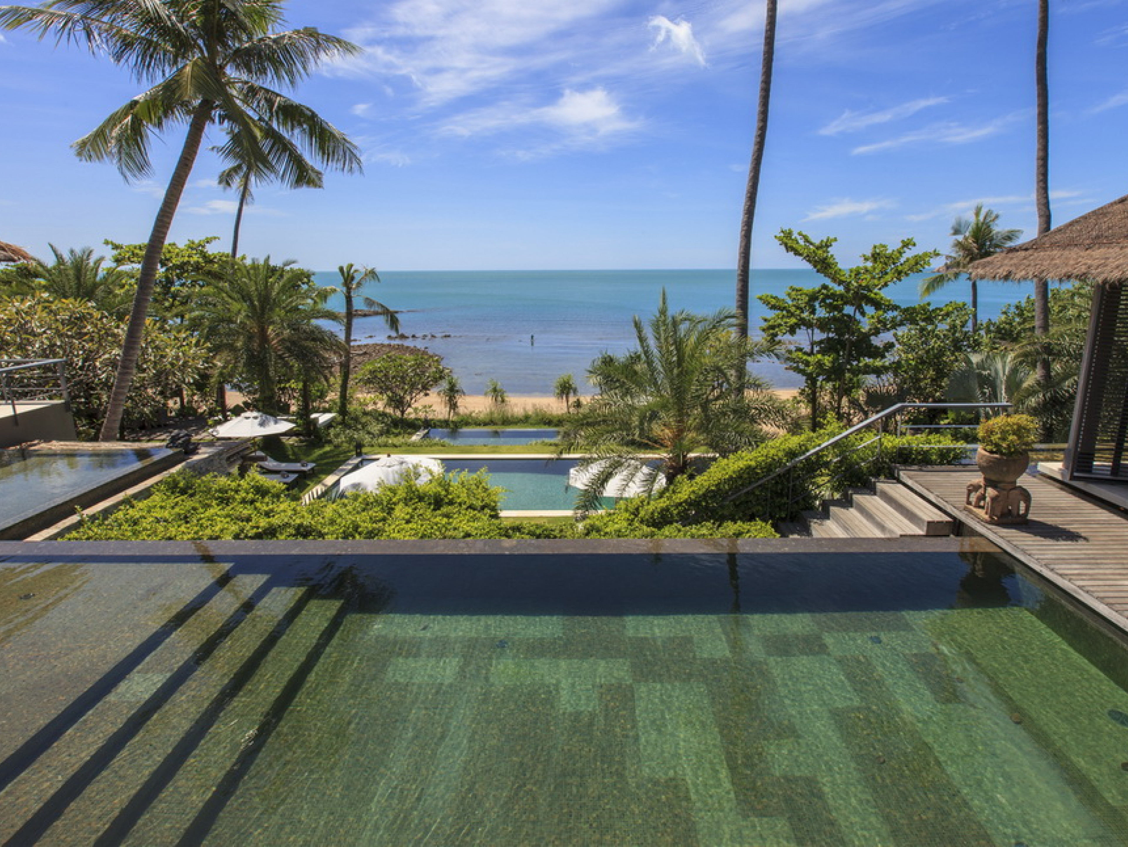 Chaweng 6167 beachfront villas in Thailand