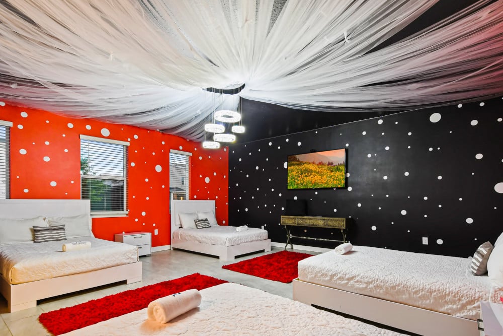 Storey Lake Resort 980