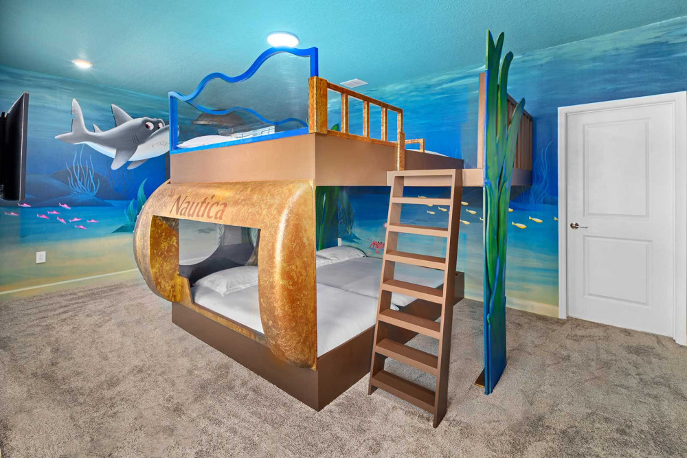 Harbor Island 24