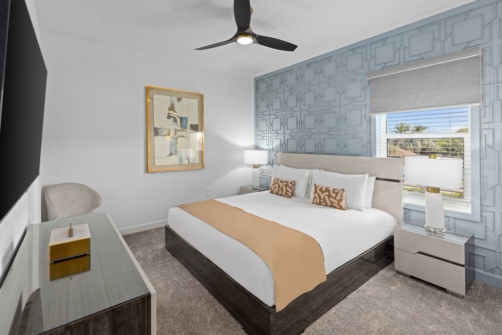 Harbor Island 24