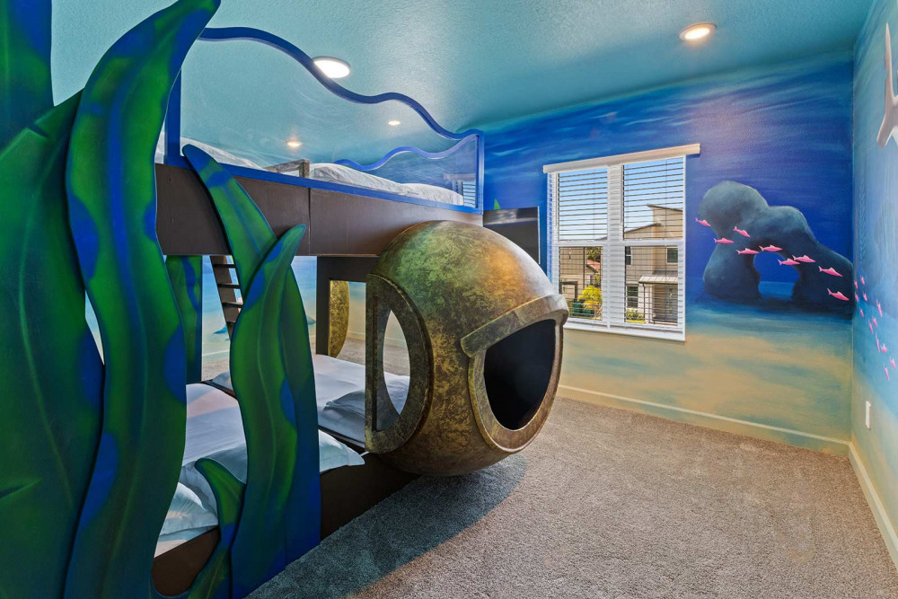 Harbor Island 24