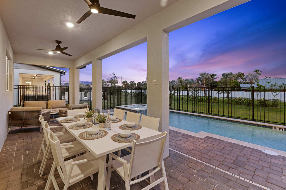 Harbor Island 24