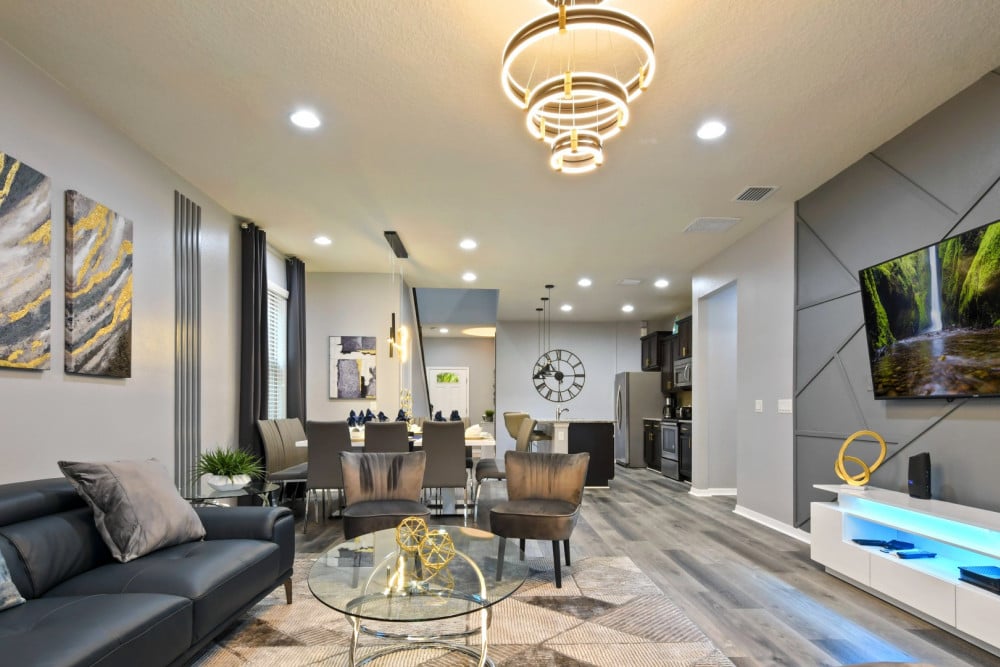 Windsor at Westside 1212