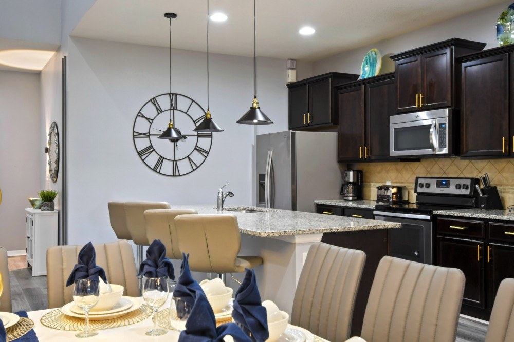 Windsor at Westside 1212