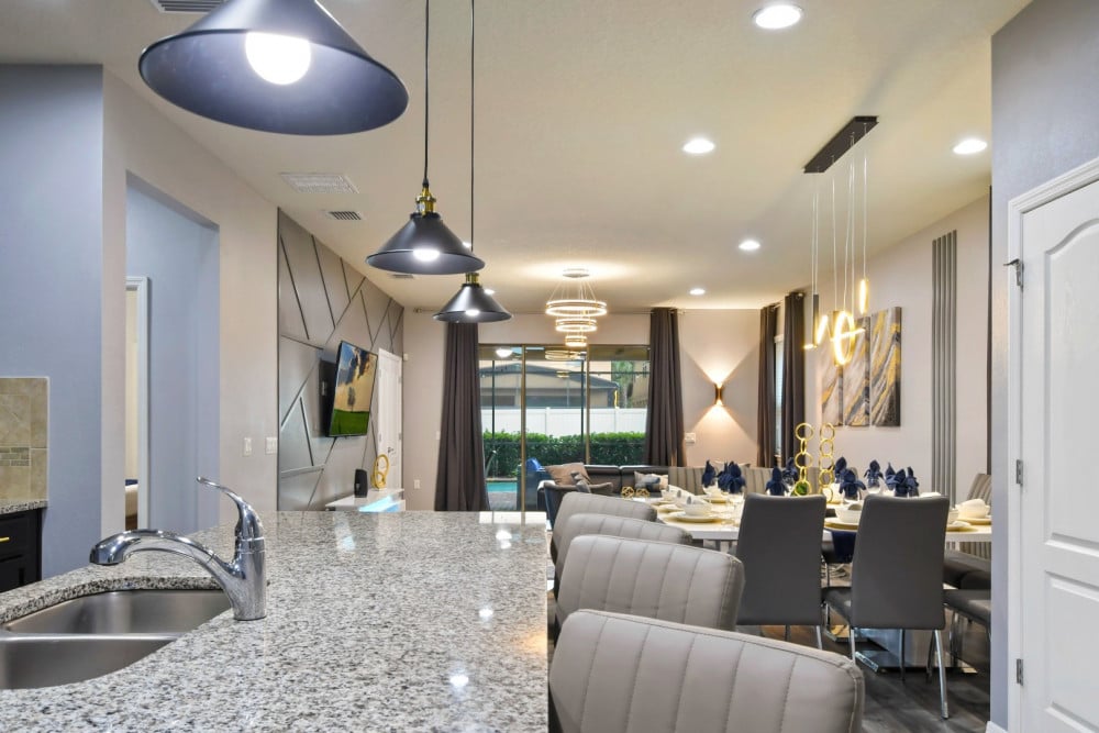 Windsor at Westside 1212