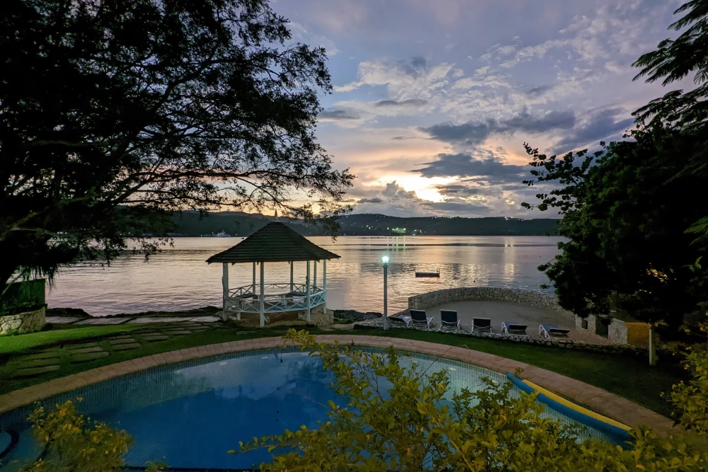 Sea Haven on Discovery Bay