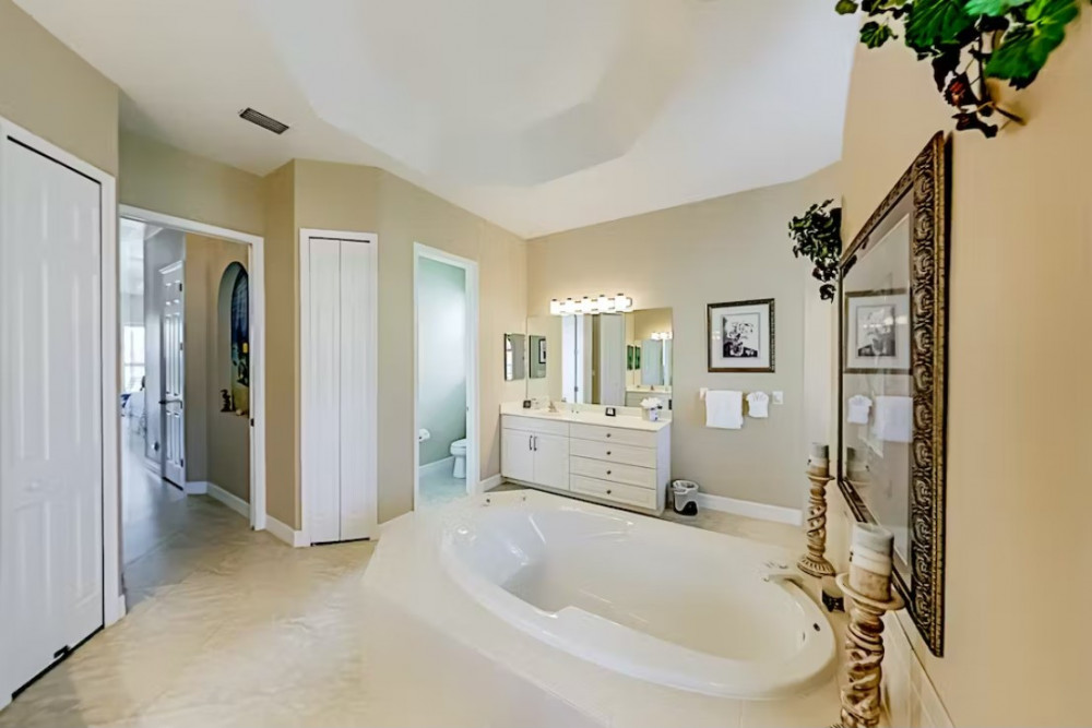 Cape Coral 870
