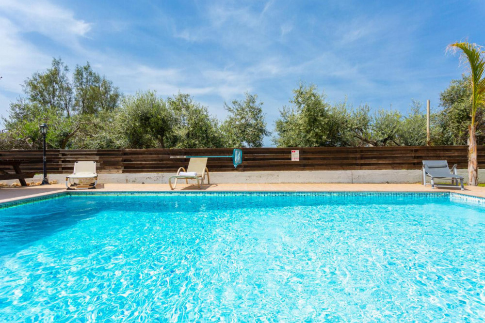 Rose Villas Collection