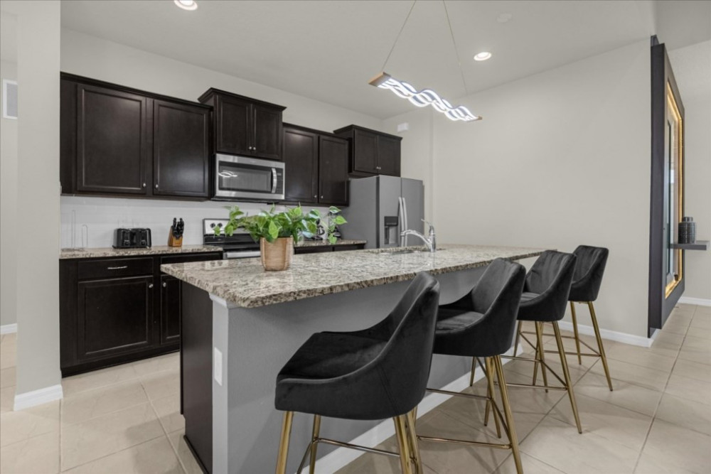 Windsor at Westside 1224