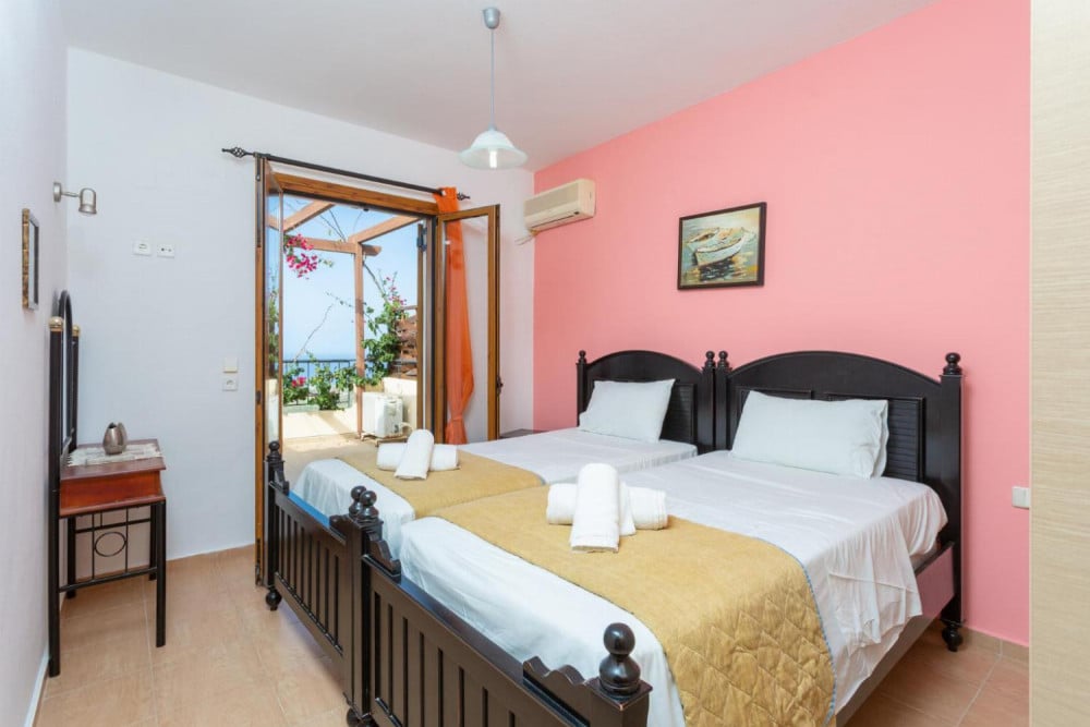 Maroulas Villas Collection