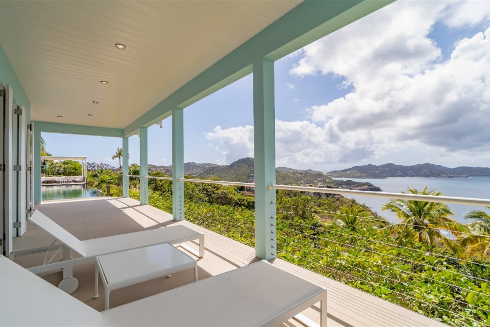 Villa Bow