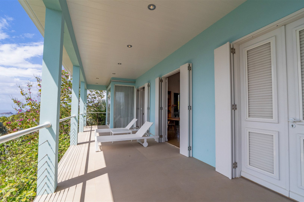 Villa Bow