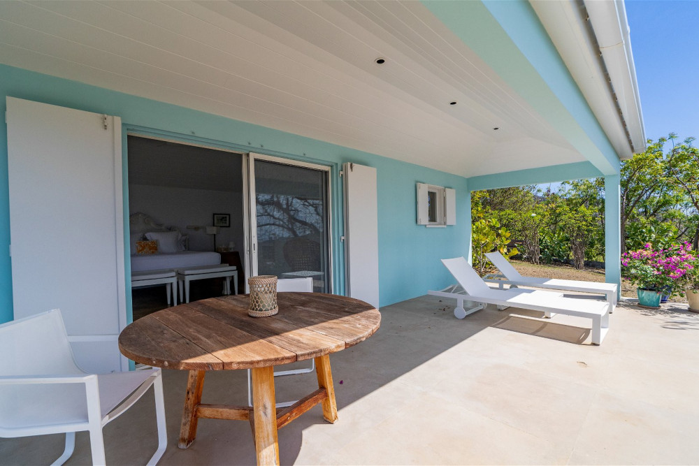 Villa Bow