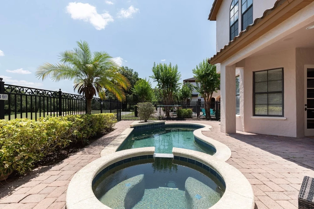 Reunion Resort 370