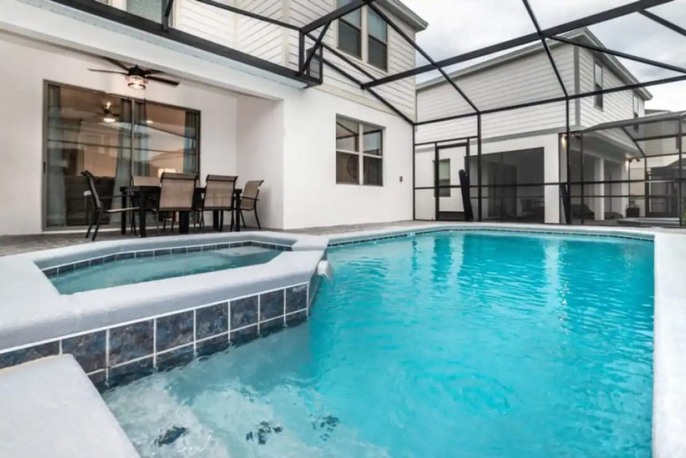 Windsor at Westside 1271