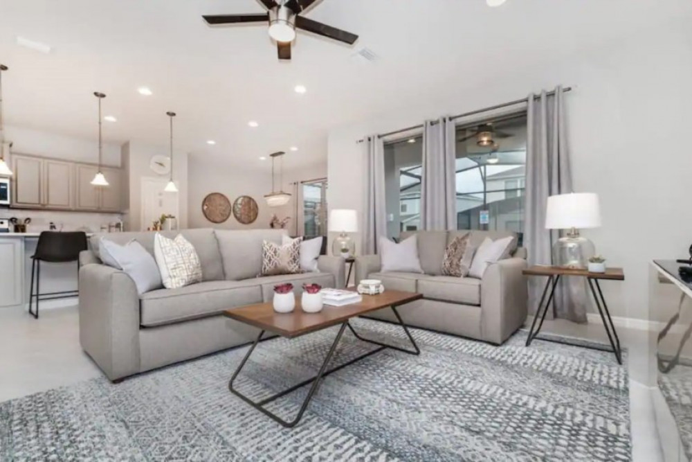 Windsor at Westside 1271