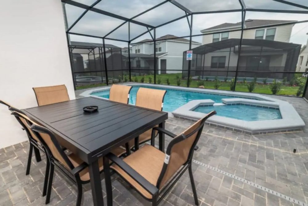 Windsor at Westside 1271