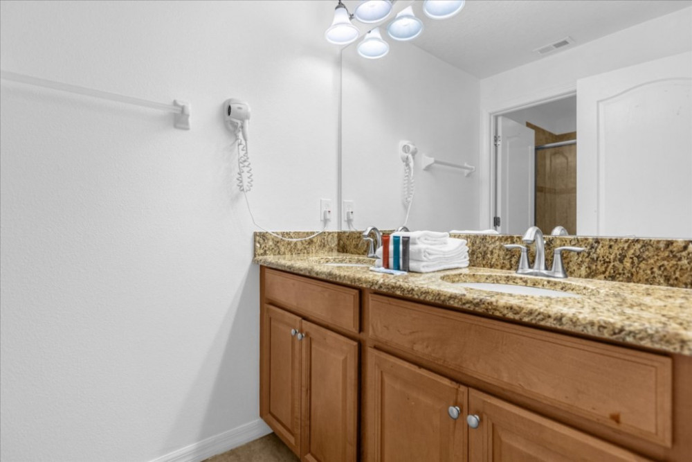 Paradise Palms Resort 330