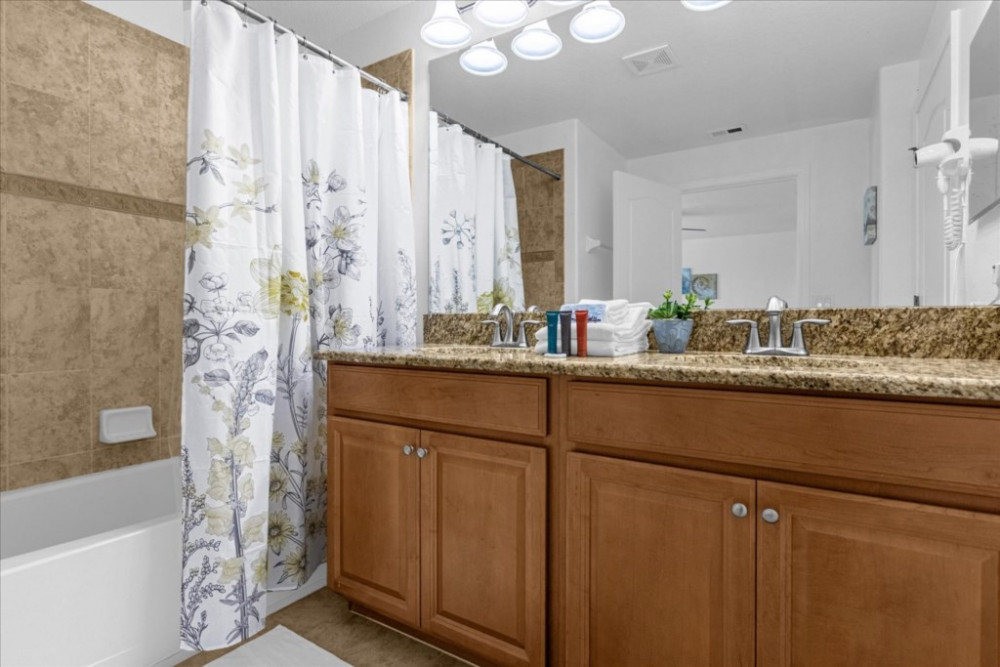 Paradise Palms Resort 330