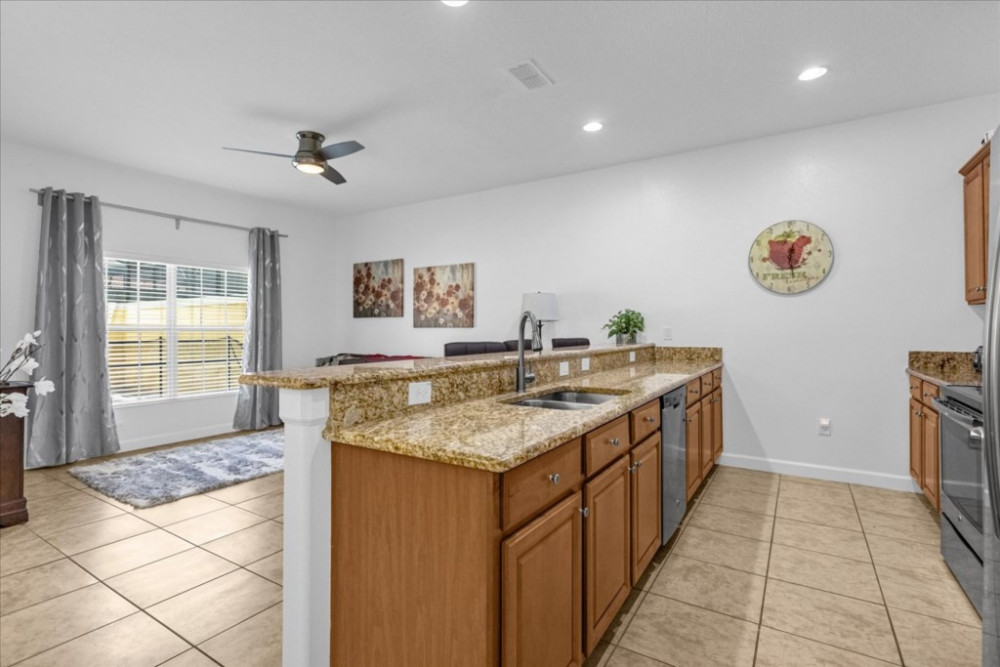 Paradise Palms Resort 330