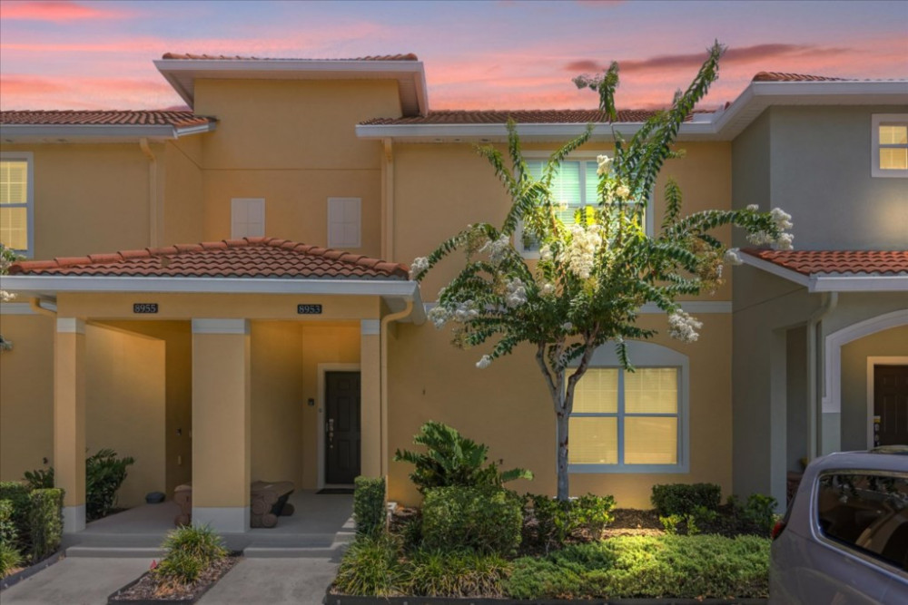 Paradise Palms Resort 330