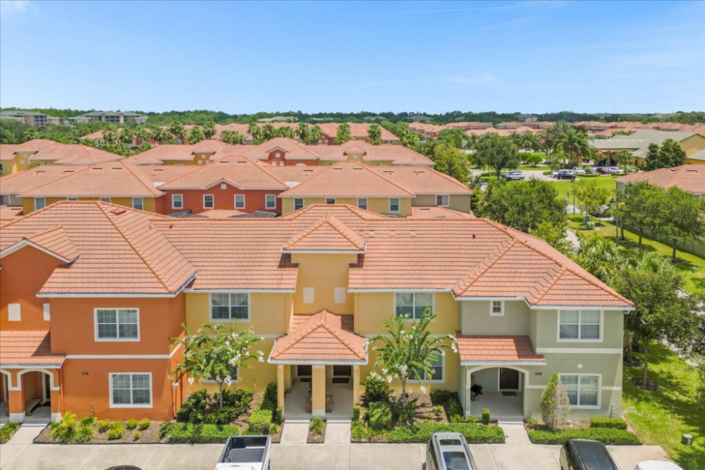 Paradise Palms Resort 330