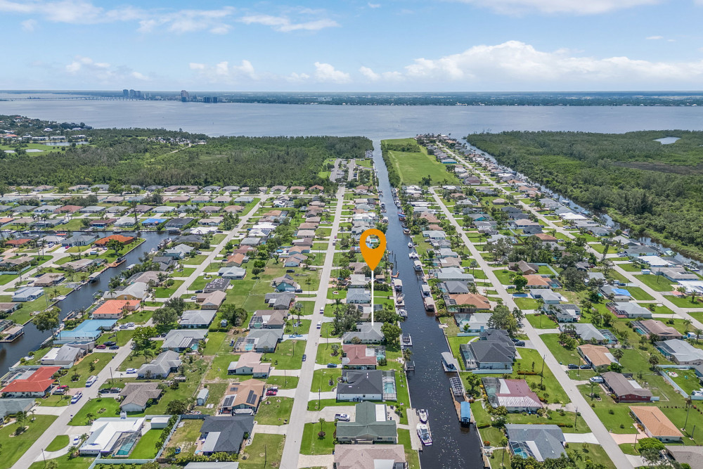 Cape Coral 895