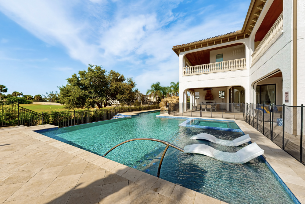 Reunion Resort 1700